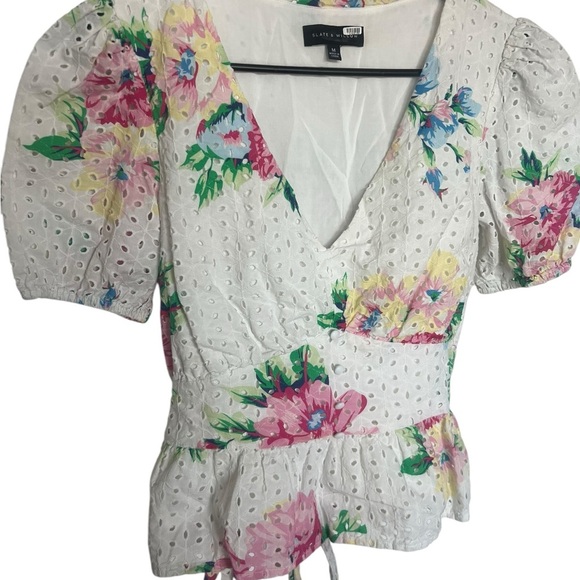 Slate & Willow White Floral Top - Size Medium - RTR - Excellent Condition! - Picture 7 of 11